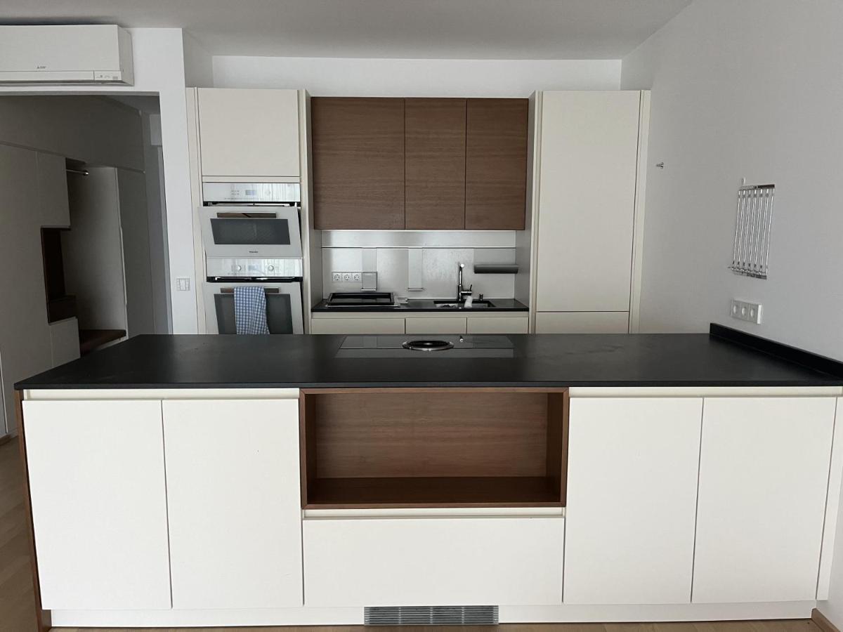 Luxusappartement Mit Garage Im Zentrum 维也纳新城 外观 照片